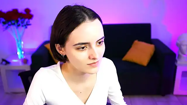 KateWillows online show from 14, 3, 2026