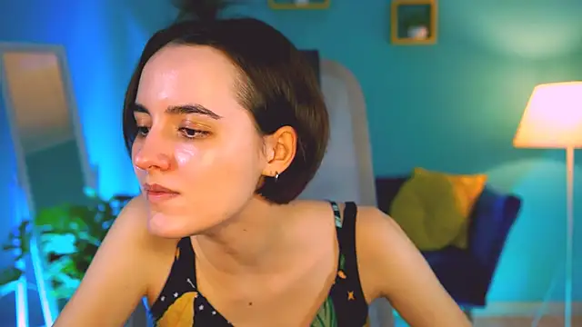 KateWillows online show from 18, 12, 2025