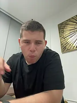 Snapshot of ian_david_Xxx chatting on 30, 11, 2025 ian david Xxx online show from 30, 11, 2025