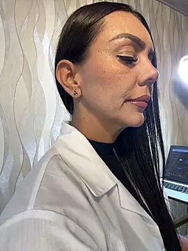 SofhiaTaylor online show from 20, 12, 2025