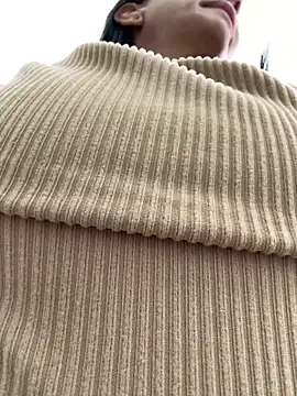 SofhiaTaylor online show from 9, 2, 2026