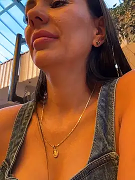 SofhiaTaylor online show from 12, 2, 2026