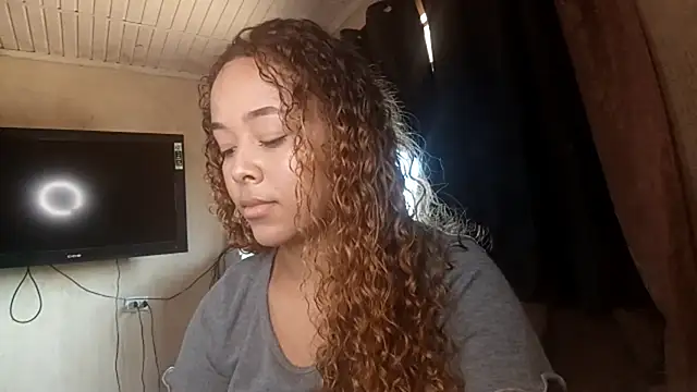 Snapshot of JenaDiangelis chatting on 3, 12, 2025 JenaDiangelis online show from 3, 12, 2025
