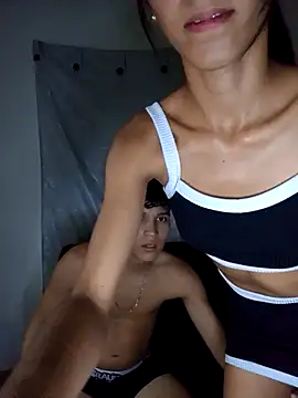 Snapshot of loveof_twolove2 chatting on 30, 11, 2025 loveof twolove2 online show from 30, 11, 2025