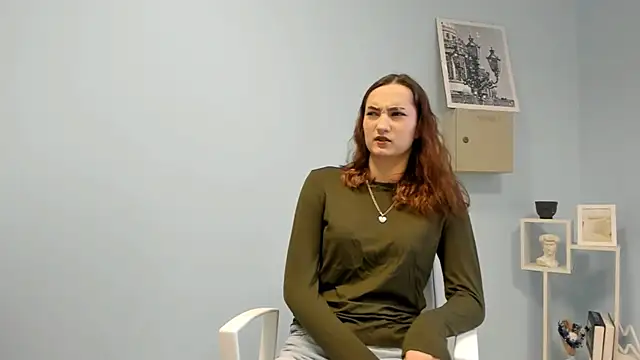 ShelieThetford online show from 30, 11, 2025