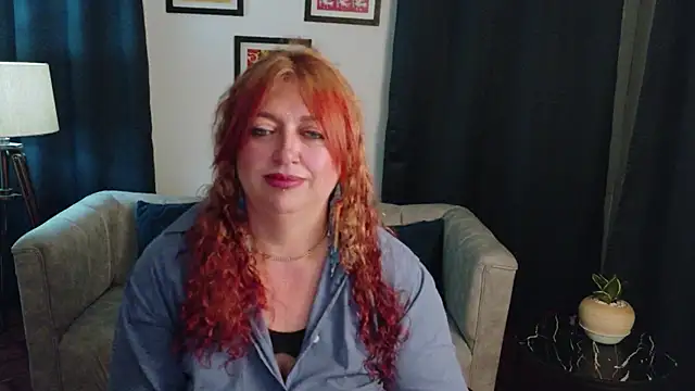 Snapshot of MilfArlet chatting on 7, 7, 2026 MilfArlet online show from 7, 7, 2026