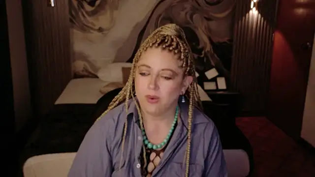 MilfArlet online show from 18, 3, 2026