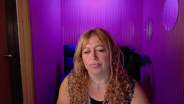 MilfArlet online show from 14, 5, 2026