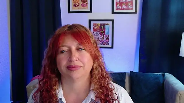 MilfArlet online show from 25, 5, 2026