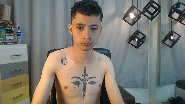 Snapshot of LucassSmith11 chatting on 4, 6, 2026 LucassSmith11 online show from 4, 6, 2026
