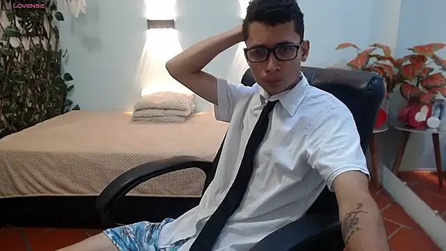 LucassSmith11 online show from 3, 12, 2025