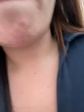 RosaliaVicky online show from 4, 12, 2025