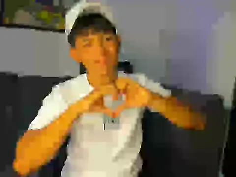 Mikke18 online show from 1, 12, 2025