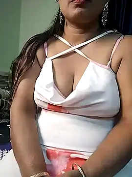 Naughty jully online show from 4, 12, 2025