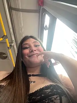 Snapshot of AngieG02_ chatting on 1, 12, 2025 AngieG02 online show from 1, 12, 2025