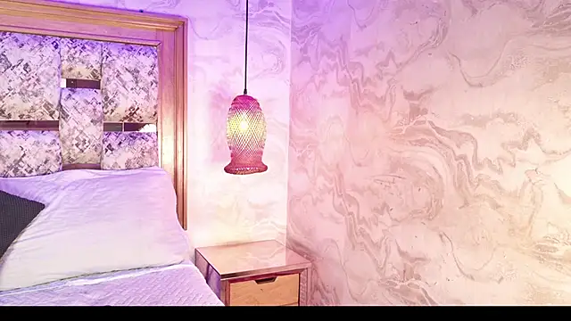 emily dempsey online show from 27, 3, 2026