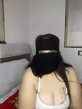 Snapshot of lolotheone chatting on 2, 2, 2026 lolotheone online show from 2, 2, 2026