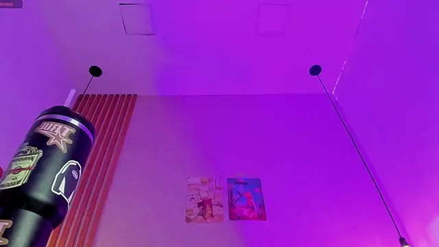 Valerykat  online show from 4, 3, 2026