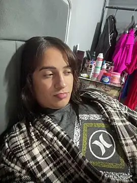 Snapshot of larysinha chatting on 13, 5, 2026 larysinha online show from 13, 5, 2026