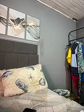 larysinha online show from 11, 4, 2026