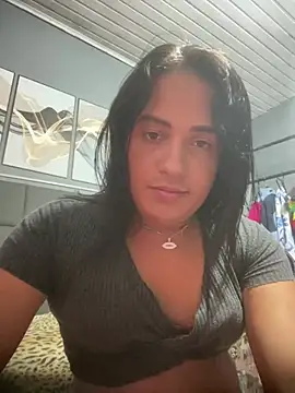 larysinha online show from 2, 2, 2026