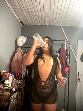 larysinha online show from 4, 12, 2025