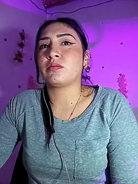 Emy cutee online show from 13, 3, 2026