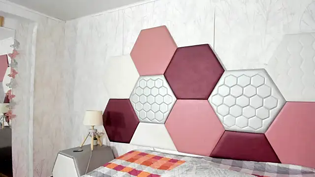 AriaRous online show from 10, 2, 2026