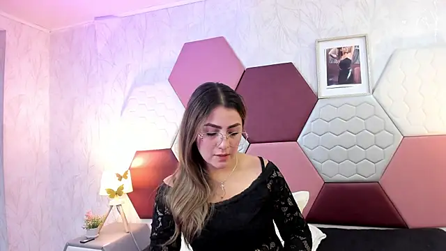 AriaRous online show from 23, 4, 2026