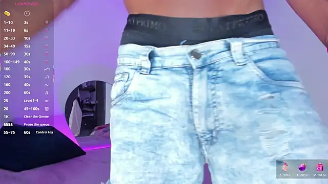 santinaughty online show from 22, 3, 2026