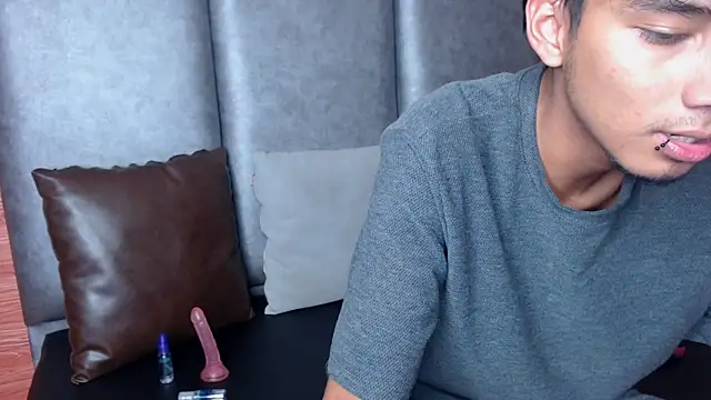 Snapshot of TAYLERWOLF chatting on 2, 12, 2025 TAYLERWOLF online show from 2, 12, 2025