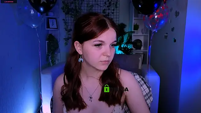 Snapshot of mikameovv chatting on 17, 6, 2026 mikameovv online show from 17, 6, 2026