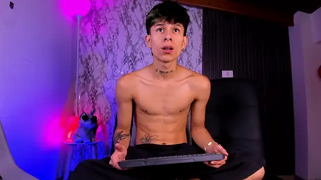 Jake beach  online show from 18, 2, 2026