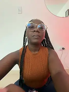 Snapshot of ZahhyGrey chatting on 4, 7, 2026 ZahhyGrey online show from 4, 7, 2026