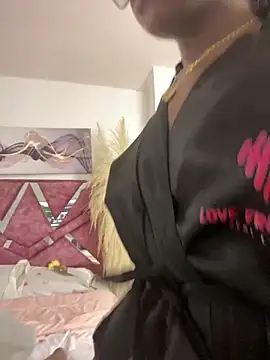 ZahhyGrey online show from 8, 3, 2026