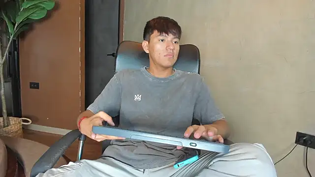 isaac grimm online show from 6, 2, 2026