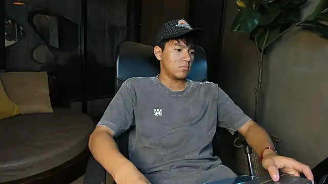 isaac grimm online show from 25, 2, 2026