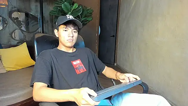 isaac grimm online show from 22, 2, 2026