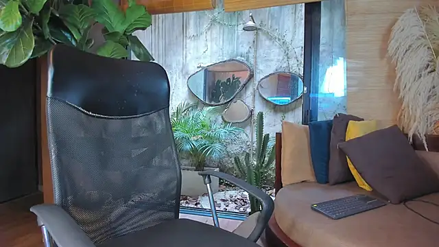 isaac grimm online show from 18, 4, 2026