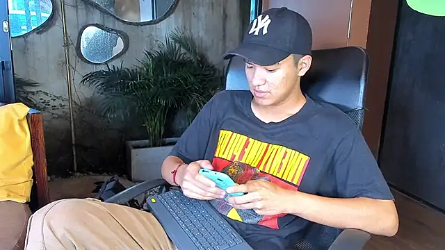 isaac grimm online show from 17, 1, 2026