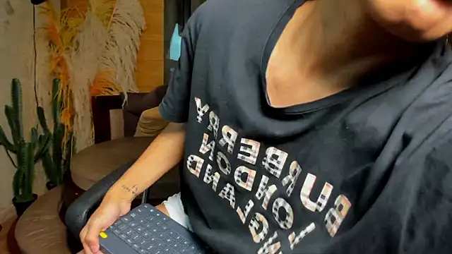 isaac grimm online show from 14, 2, 2026