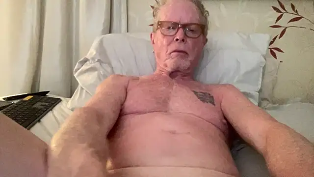 Snapshot of Tom03276 chatting on 4, 6, 2026 Tom03276 online show from 4, 6, 2026