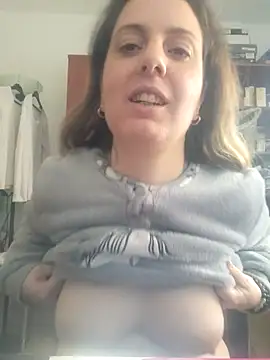 Snapshot of Sareyxon chatting on 18, 12, 2025 Sareyxon online show from 18, 12, 2025