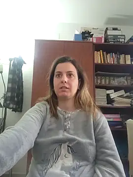 Snapshot of Sareyxon chatting on 4, 12, 2025 Sareyxon online show from 4, 12, 2025