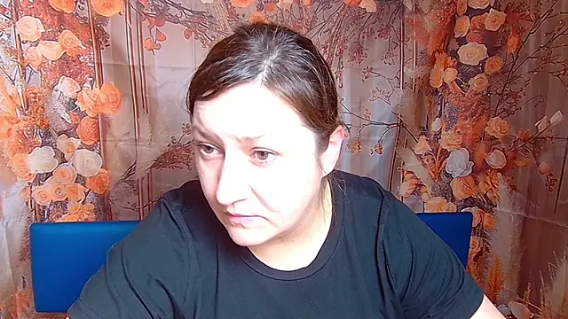 Snapshot of NadinForest chatting on 1, 12, 2025 NadinForest online show from 1, 12, 2025