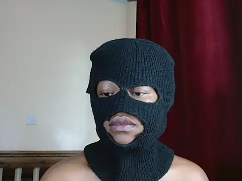 Naughtyfreak   online show from 29, 11, 2025