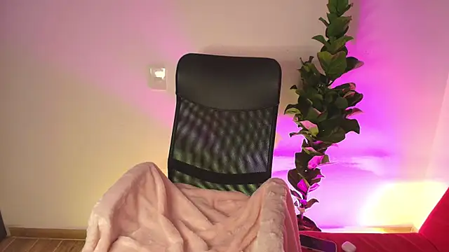 Julieta-8 online show from 20, 12, 2025