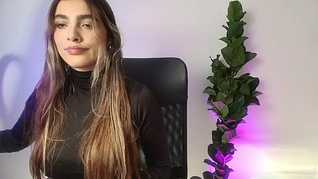 Julieta-8 online show from 5, 12, 2025