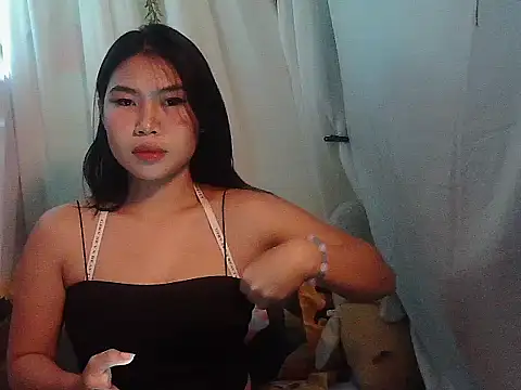 Allysonxx05 online show from 6, 2, 2026