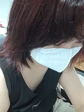 miniiceyya online show from 2, 4, 2026